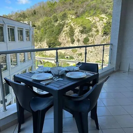 - Flat Apartment *